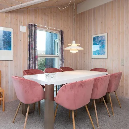 6 Person Holiday In Henne فندق